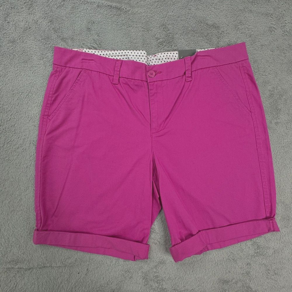 J.C. Penny NWT Women's‎ Shorts Size 14 Bright Pink Stretch Cuffed 8 inch Inseam